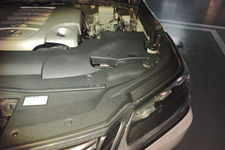 Used Lexus LX 2016 570 Dynamic Luxury Edition Engine Bay Left