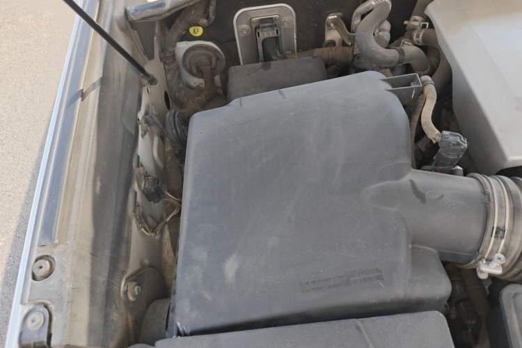 Used Lexus LX 2016 570 Dynamic Luxury Edition Engine Bay Right