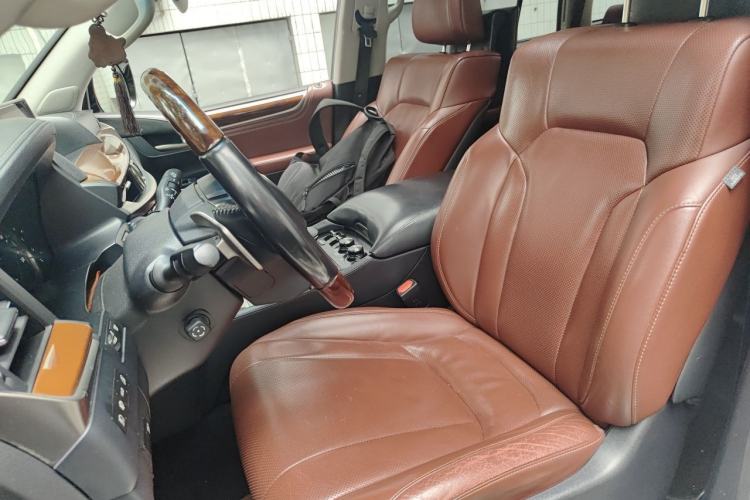 Used Lexus LX 2016 570 Dynamic Luxury Edition Left Front Seat