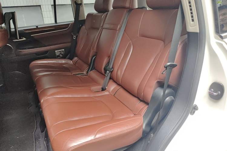 Used Lexus LX 2016 570 Dynamic Luxury Edition Left Rear Seat