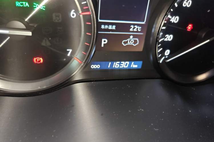 Used Lexus LX 2016 570 Prestige Luxury Edition Odometer Close Up