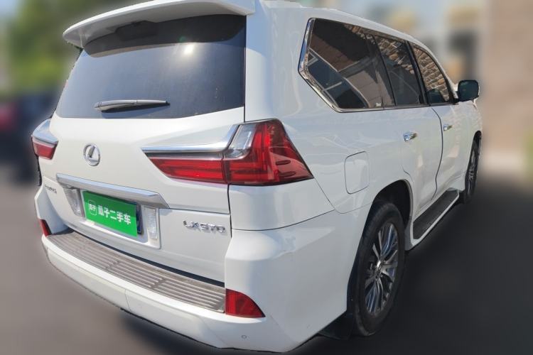 Used Lexus LX 2016 570 Dynamic Luxury Edition Rear Right 45 Deg
