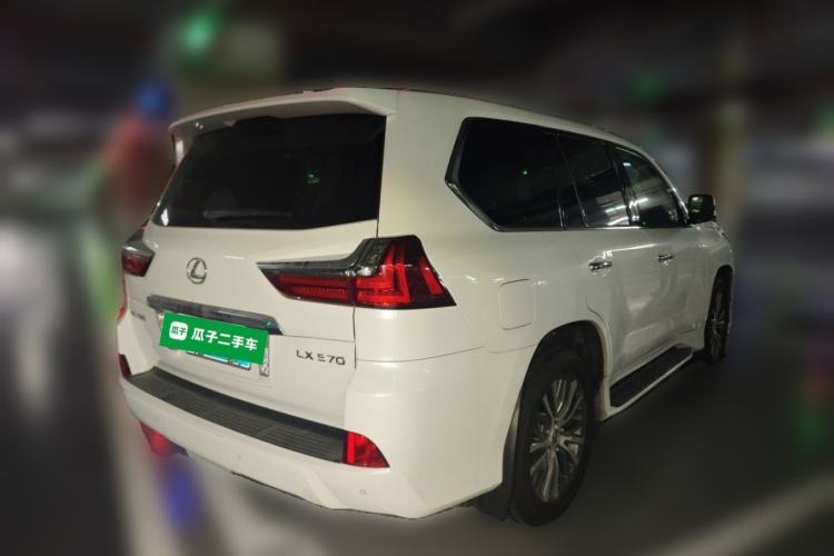 Used Lexus LX 2016 570 Dynamic Luxury Edition Rear Right 45 Deg