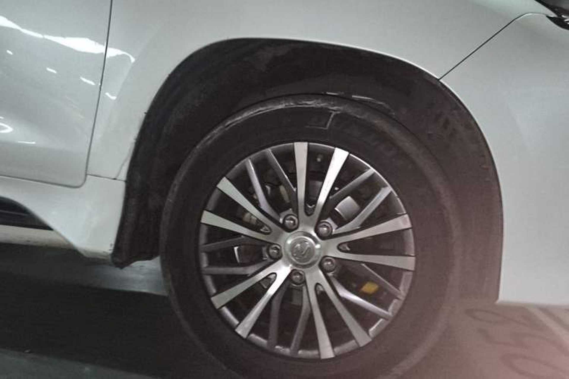 Used Lexus LX 2016 570 Prestige Luxury Edition Right Front Wheel Hub