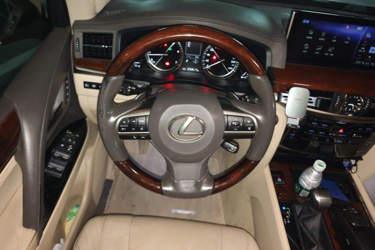 Used Lexus LX 2016 570 Dynamic Luxury Edition Steering Wheel