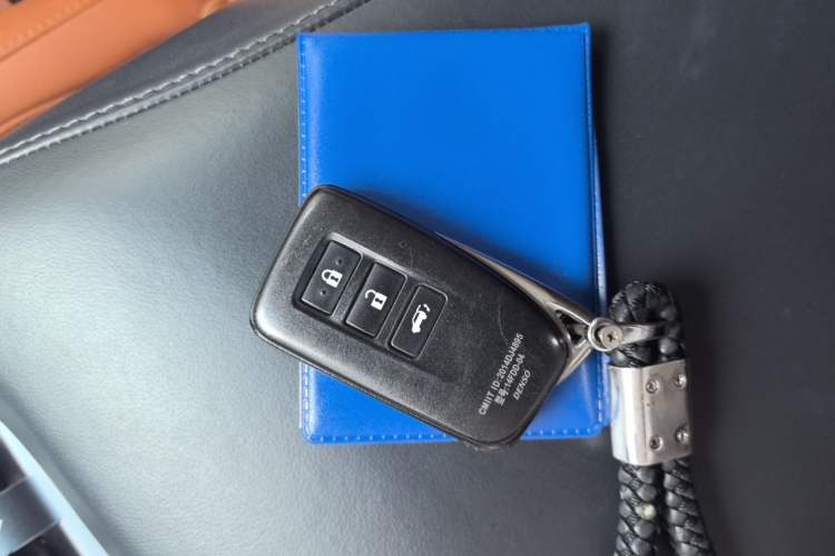 Used Lexus LX 2016 570 Dynamic Luxury Edition Vehicle Key