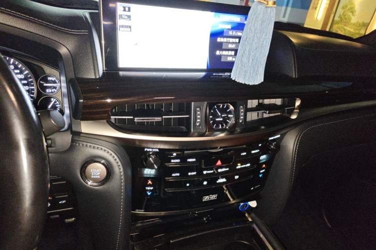 Used Lexus LX 2017 570 Dynamic Luxury Edition Audio And AC Panel