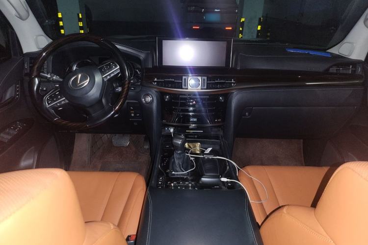 Used Lexus LX 2017 570 Prestige Luxury Edition Center Console