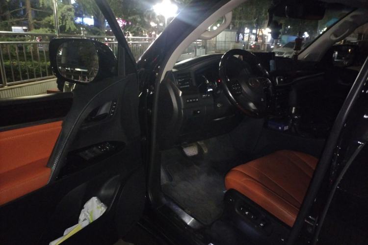 Used Lexus LX 2017 570 Prestige Luxury Edition Driver Seat
