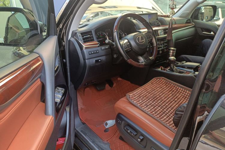 Used Lexus LX 2017 570 Prestige Luxury Edition Driver Seat
