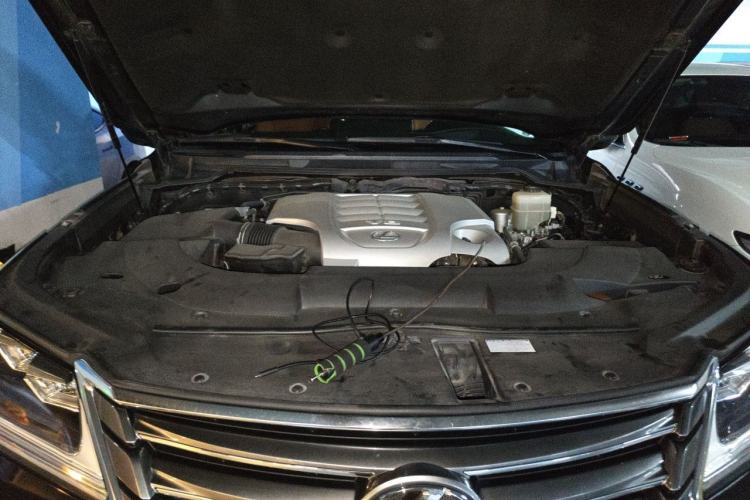 Used Lexus LX 2017 570 Dynamic Luxury Edition Engine Bay