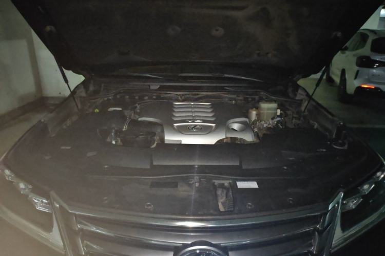 Used Lexus LX 2017 570 Dynamic Luxury Edition Engine Bay