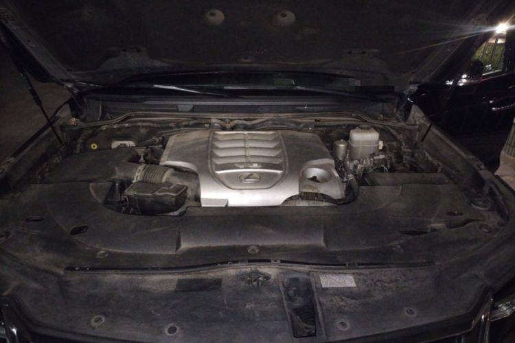 Used Lexus LX 2017 570 Prestige Luxury Edition Engine Bay