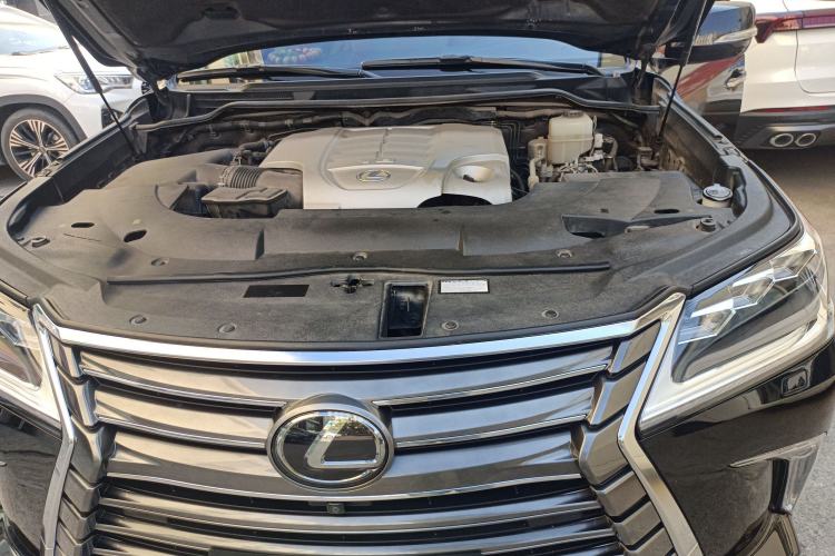 Used Lexus LX 2017 570 Prestige Luxury Edition Engine Bay