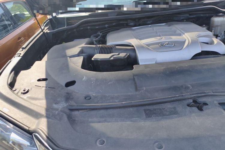 Used Lexus LX 2017 570 Dynamic Luxury Edition Engine Bay Right