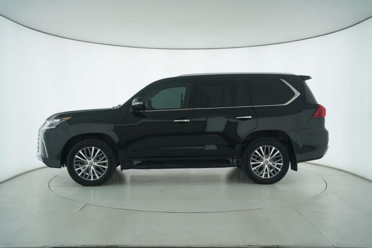 Used Lexus LX 2017 570 Dynamic Luxury Edition Exterior 2