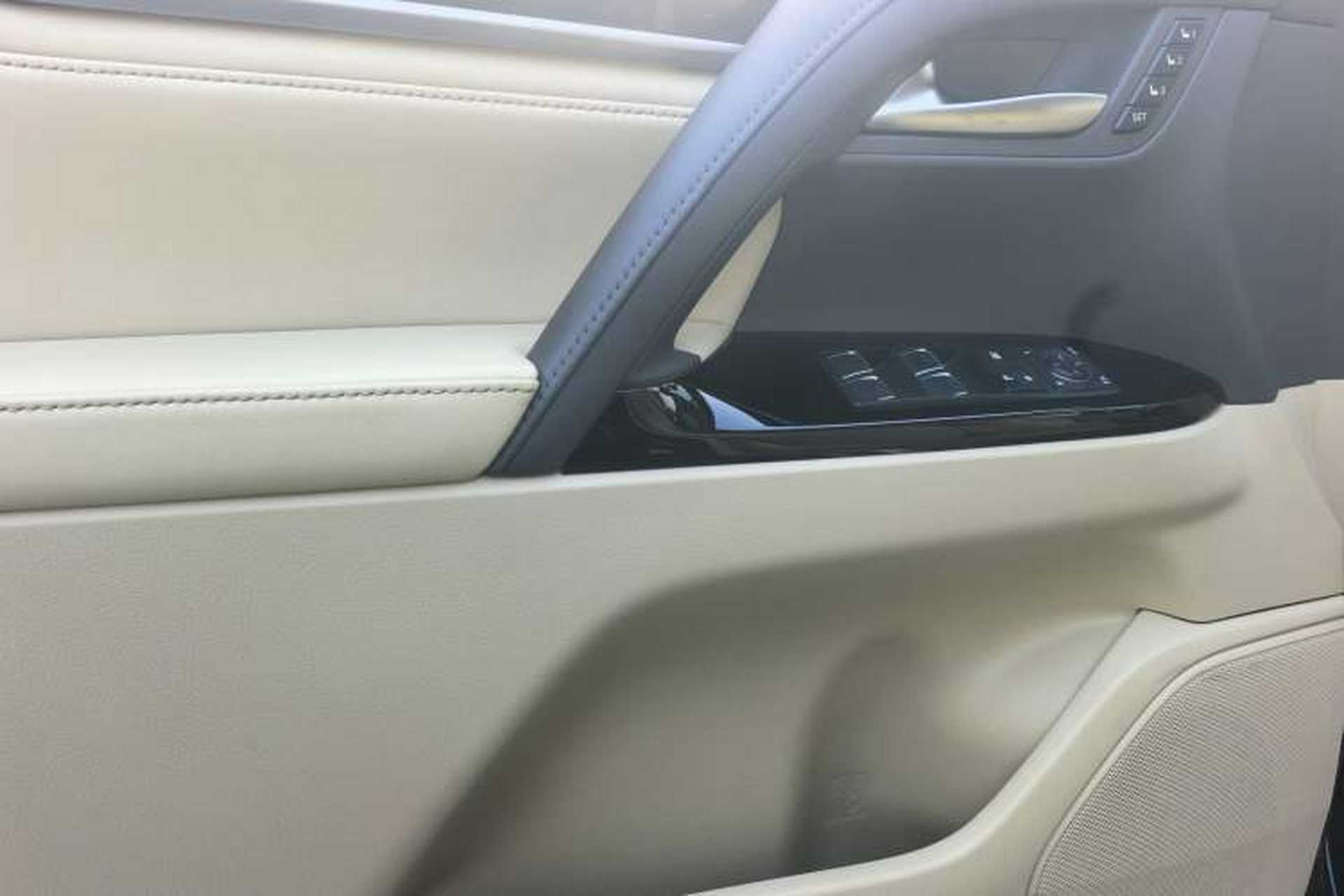 Used Lexus LX 2017 570 Dynamic Luxury Edition Interior 11