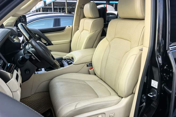 Used Lexus LX 2017 570 Dynamic Luxury Edition Interior 5