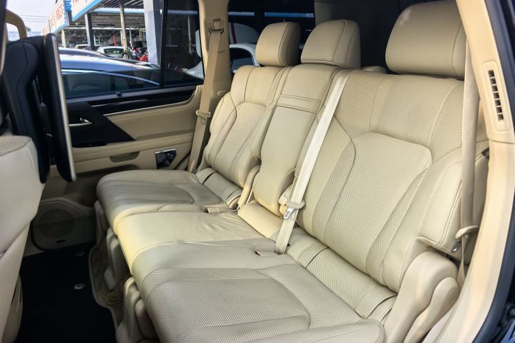 Used Lexus LX 2017 570 Dynamic Luxury Edition Interior 6