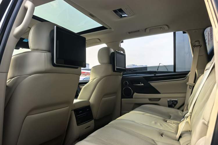 Used Lexus LX 2017 570 Dynamic Luxury Edition Interior 7