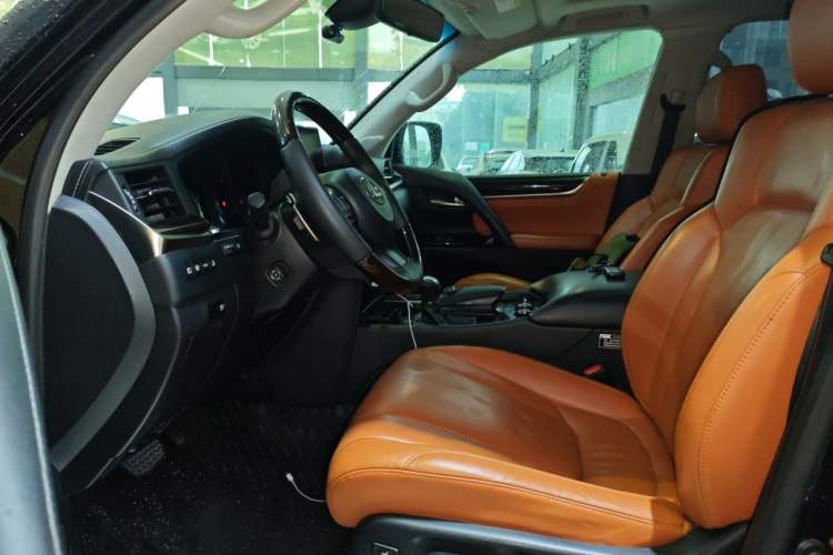 Used Lexus LX 2017 570 Prestige Luxury Edition Left Front Seat