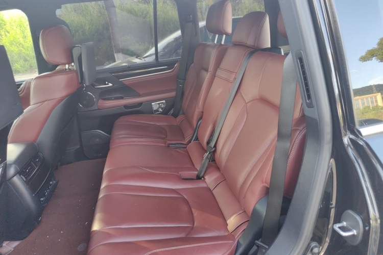 Used Lexus LX 2017 570 Dynamic Luxury Edition Left Rear Seat