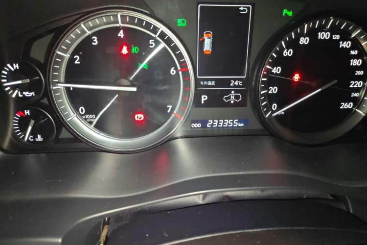 Used Lexus LX 2017 570 Dynamic Luxury Edition Odometer Close Up