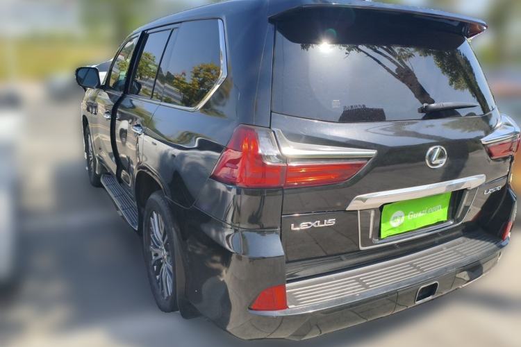 Used Lexus LX 2017 570 Dynamic Luxury Edition Rear Left 45 Deg