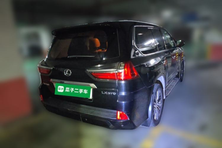 Used Lexus LX 2017 570 Dynamic Luxury Edition Rear Right 45 Deg