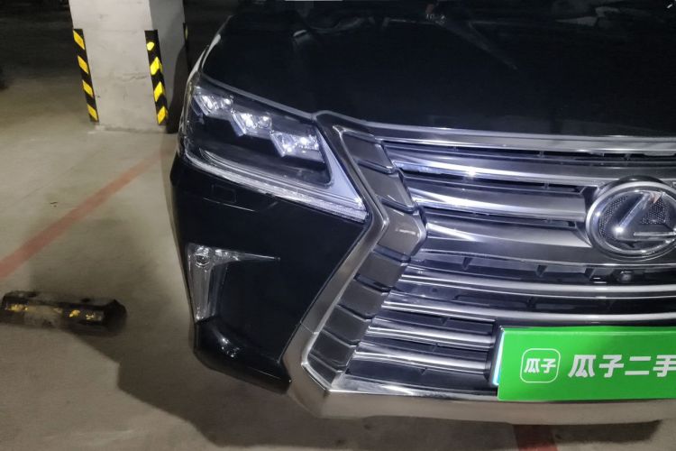Used Lexus LX 2017 570 Dynamic Luxury Edition Right Front Headlight