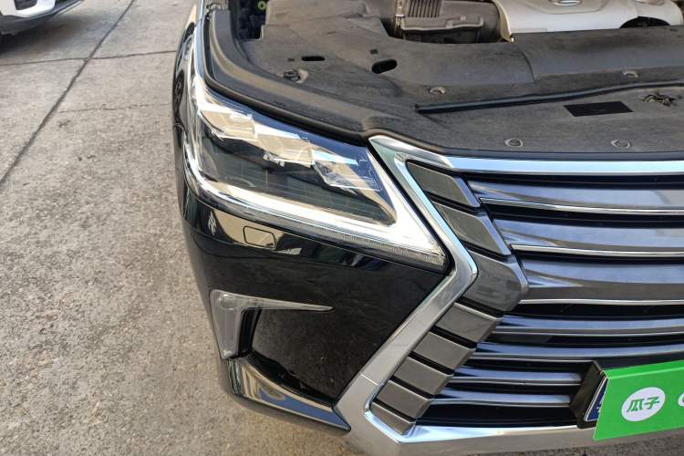 Used Lexus LX 2017 570 Prestige Luxury Edition Right Front Headlight