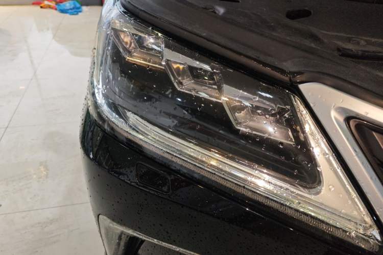 Used Lexus LX 2017 570 Prestige Luxury Edition Right Front Headlight