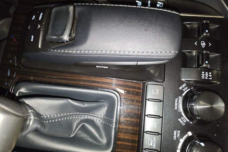Used Lexus LX 2017 570 Dynamic Luxury Edition Vehicle Key