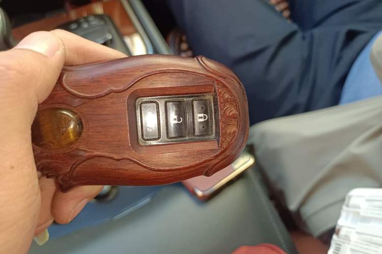 Used Lexus LX 2017 570 Prestige Luxury Edition Vehicle Key