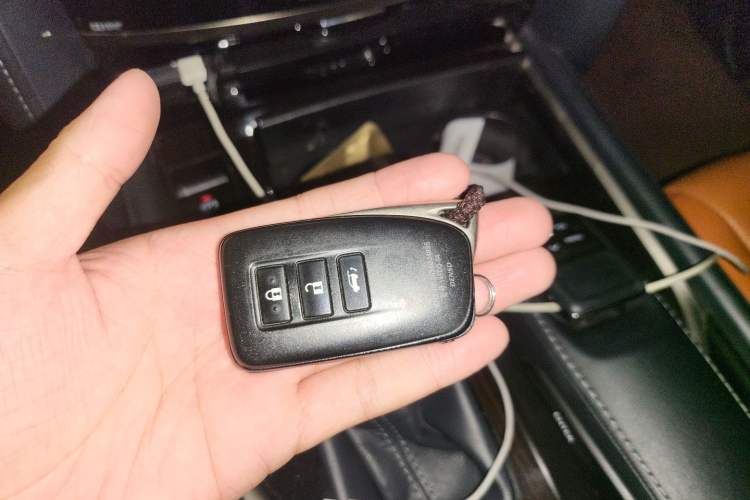 Used Lexus LX 2017 570 Prestige Luxury Edition Vehicle Key
