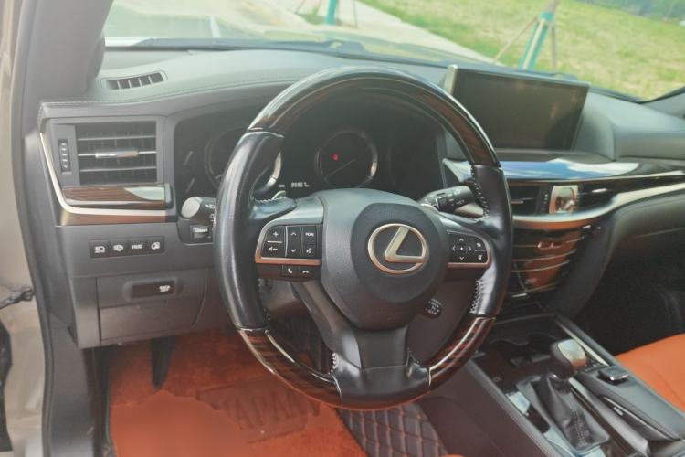 Used Lexus LX 2017 570 Dynamic Luxury Edition Steering Wheel