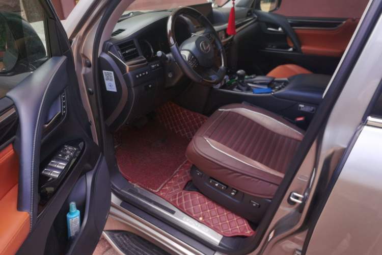 Used Lexus LX 2017 570 Dynamic Luxury Edition Driver Seat
