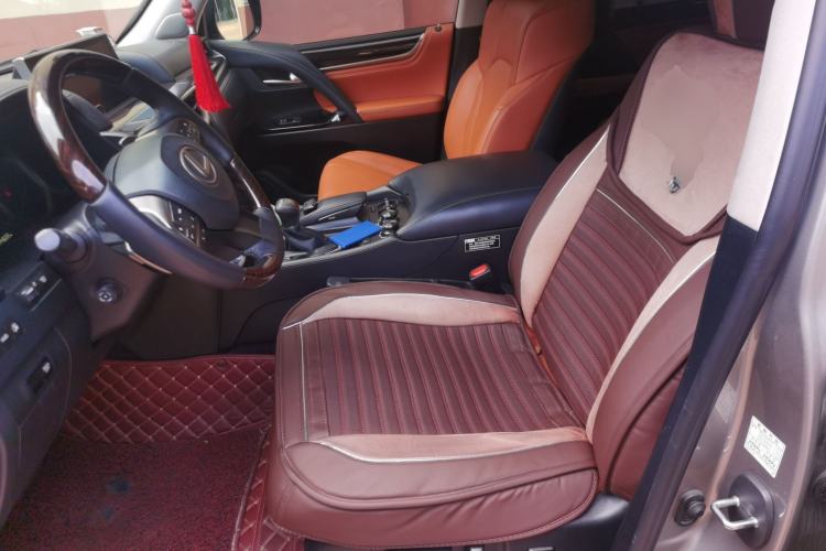 Used Lexus LX 2017 570 Dynamic Luxury Edition Left Front Seat