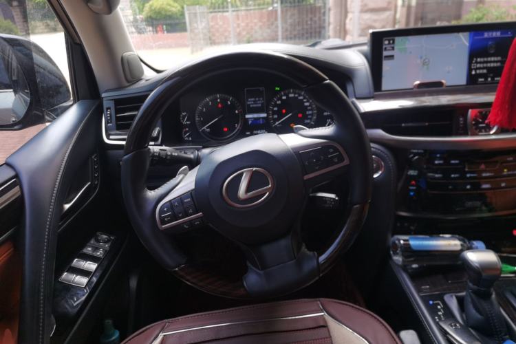 Used Lexus LX 2017 570 Dynamic Luxury Edition Steering Wheel