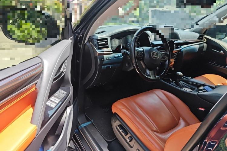 Used Lexus LX 2017 570 Prestige Luxury Edition Driver Seat