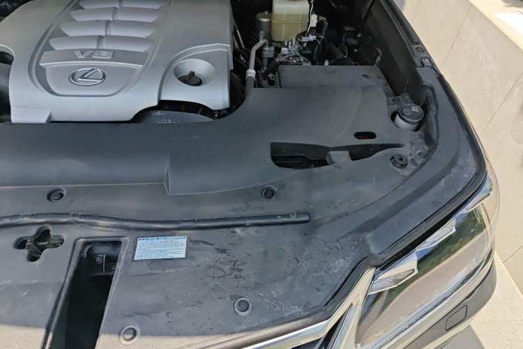 Used Lexus LX 2017 570 Prestige Luxury Edition Engine Bay Left