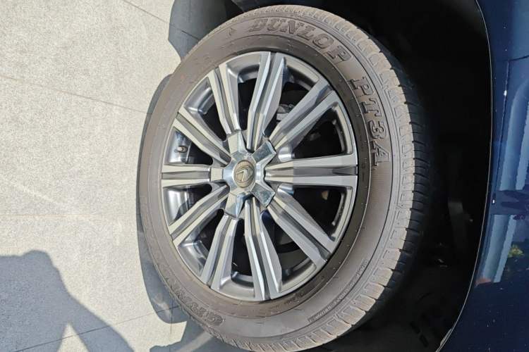 Used Lexus LX 2017 570 Prestige Luxury Edition Right Front Wheel Hub