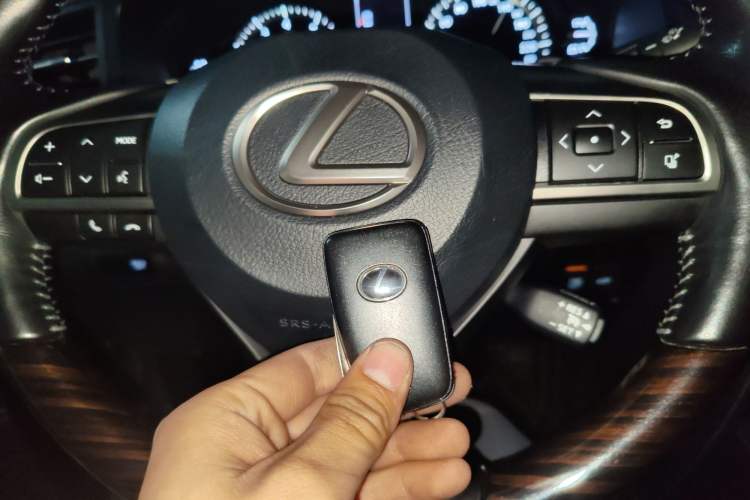 Used Lexus LX 2017 570 Dynamic Luxury Edition Interior 1