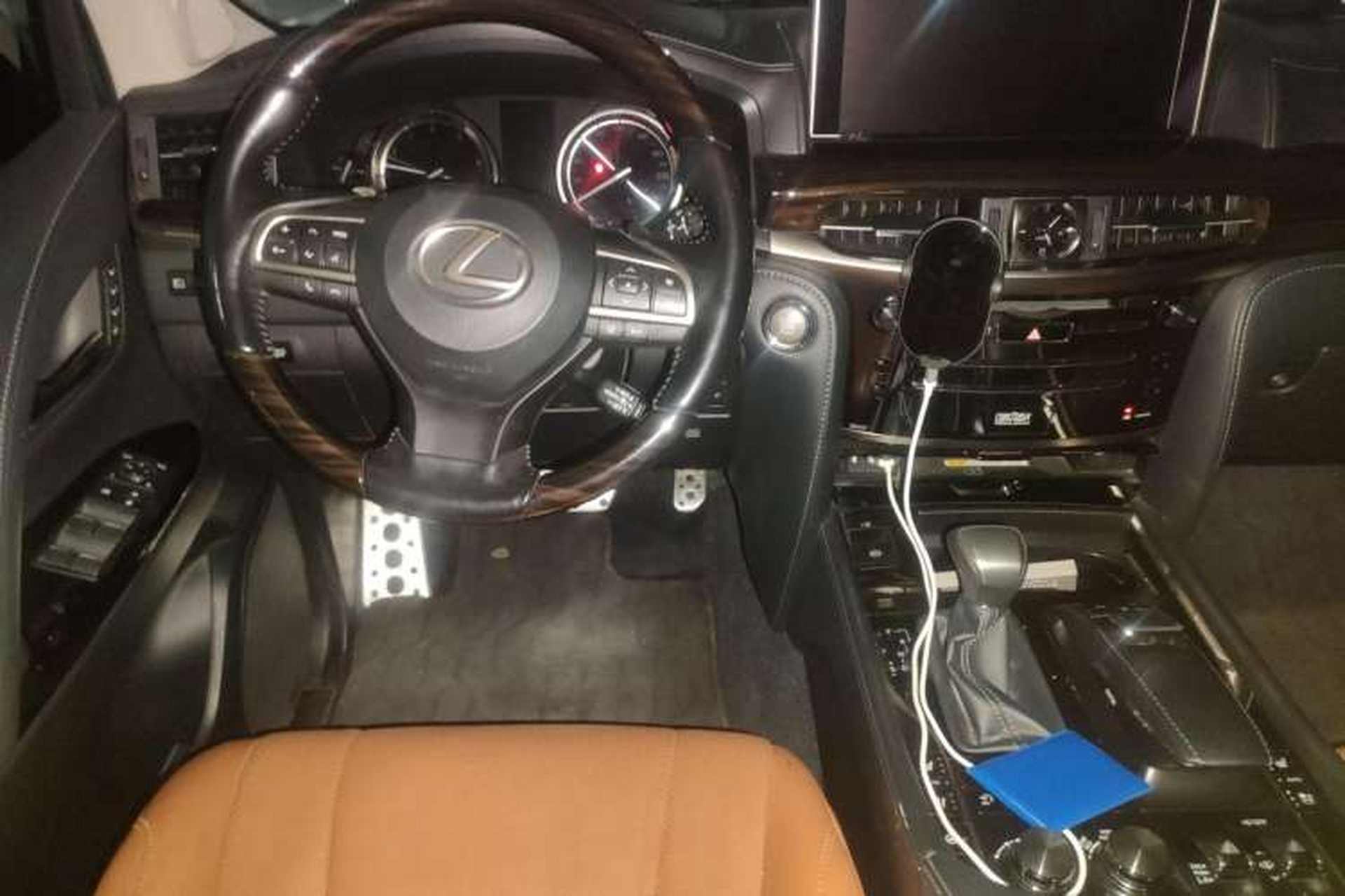 Used Lexus LX 2017 570 Peak Special Limited Edition Center Console