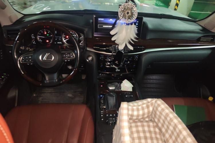 Used Lexus LX 2017 570 Prestige Luxury Edition Center Console