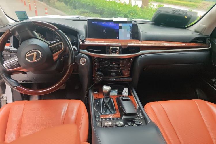 Used Lexus LX 2017 570 Dynamic Luxury Edition Center Console