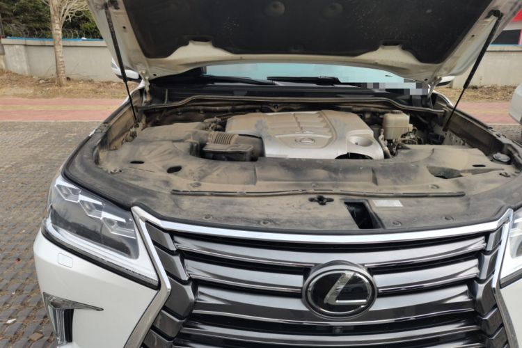 Used Lexus LX 2017 570 Prestige Luxury Edition Engine Bay Right