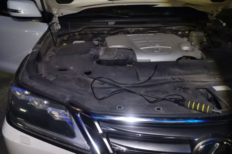 Used Lexus LX 2017 570 Dynamic Luxury Edition Engine Bay Right