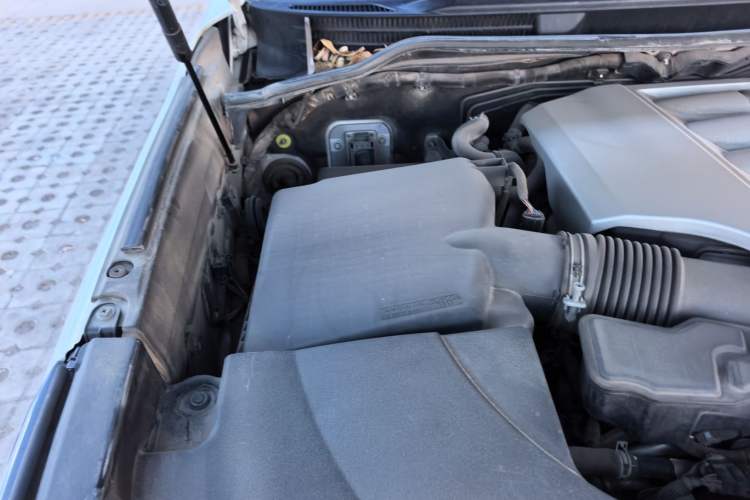 Used Lexus LX 2017 570 Dynamic Luxury Edition Engine Bay Right