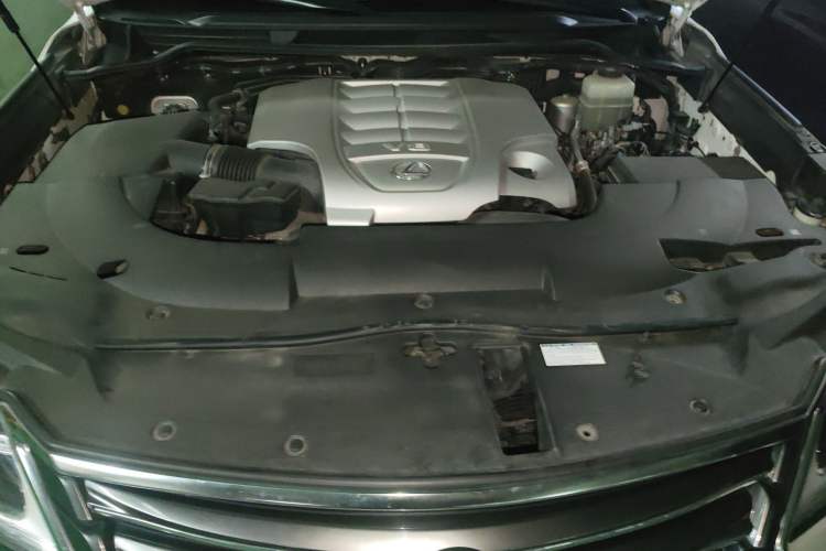 Used Lexus LX 2017 570 Prestige Luxury Edition Engine Bay